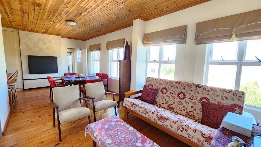 5 Bedroom Property for Sale in Country Club Western Cape